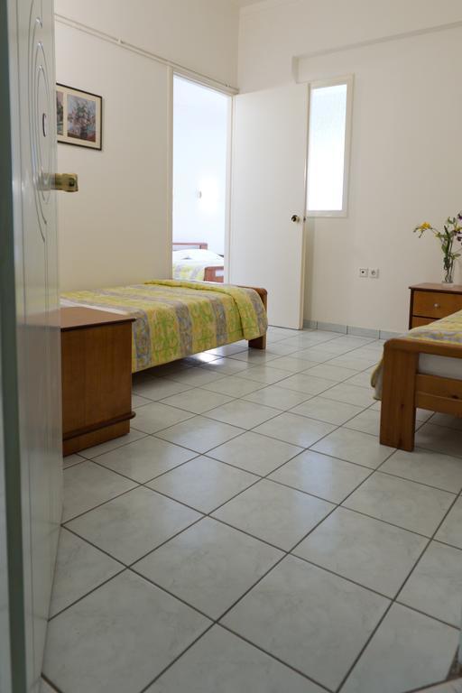 Alex Hotel Tripoli Rum bild